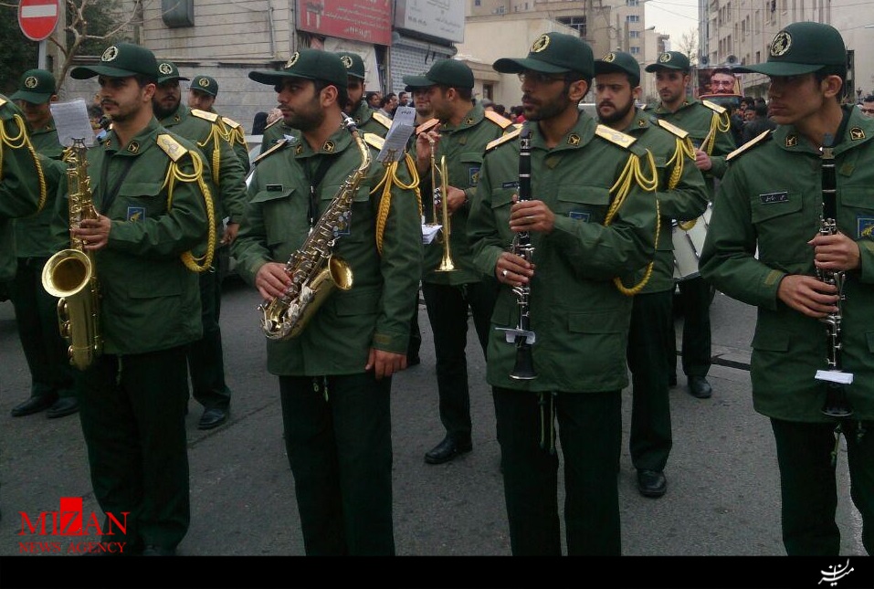 تشییع شکوهمند هنرمندانقلابی فرج الله سلحشور