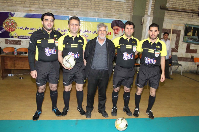 کیک شکلاتی با رویه نعنا