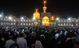 ورود 300 هزار نفر به مشهد مقدس/ محدودیت های ترافیکی در اطراف حرم رضوی/ آماده باش اورژانس و هلال احمر