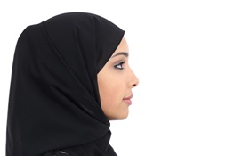 گزارش یک رسانه ایرلندی از جراحی زیبایی در ایران؛ شور زیبایی با تلویزیون و ماهواره مرتبط است