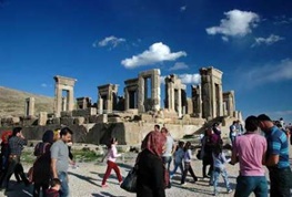 خدمات بیمه ای به گردشگران در تمام ایران، البته اختیاری است