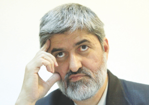 دولت برای رفع حصر گام بردارد