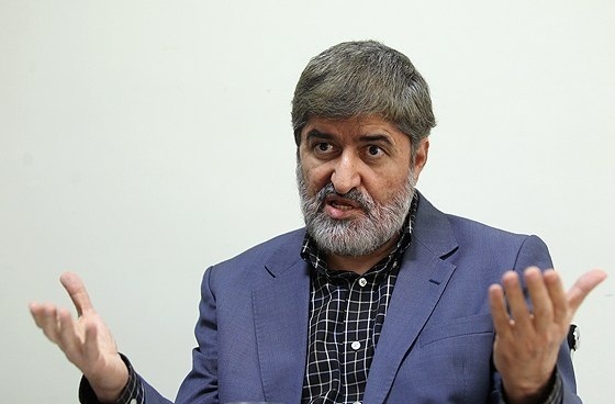 جمع آوری امضاء بیانیه حمایت از مطهری