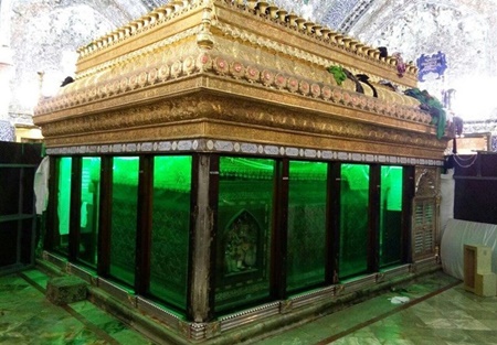 رونمایی ضریح بازسازی شده حرم مطهر علوی