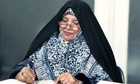 رجال سیاسی فقط مردان نیستند