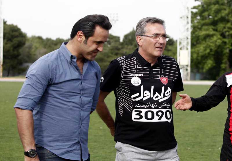 علی کریمی واسطه گرفتن میزبانی برای پرسپولیس در دبی