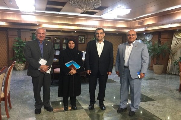 نشست نمایندگان پرستاری با وزیر/ تعامل برای حل مشکلات پرستاران