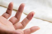 چرا بریدگی با کاغذ بسیار دردناک است؟ (+فیلم)