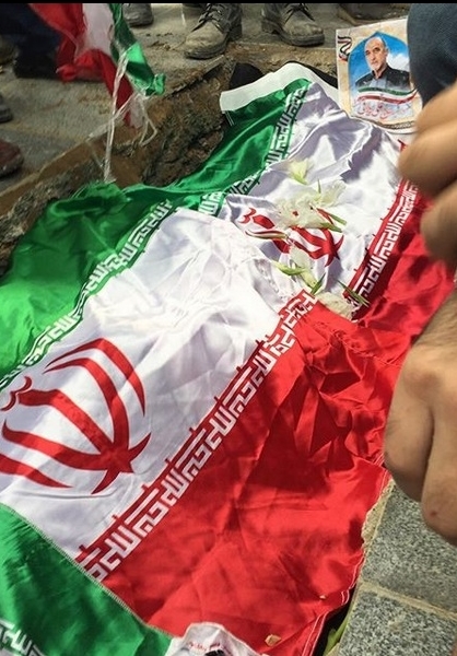 عکس/ سردار ییلاقی در جمع فرماندهان جنگ