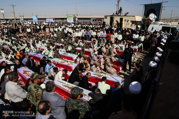 پیکر ۵۵ شهید دفاع مقدس از مرز شلمچه وارد کشور می‌شود