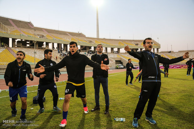 دیدار استقلال خوزستان و تراکتورسازی در جام حذفی