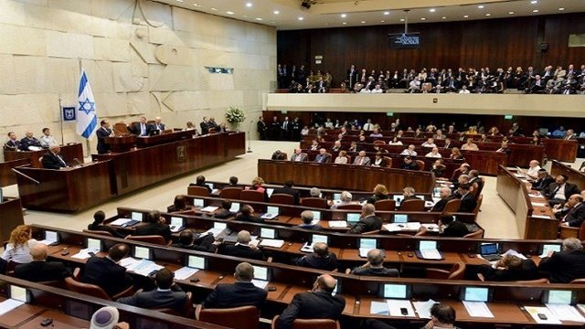 کنست اسرائیل قانون جنجالی محدود کردن پلیس را تصویب کرد