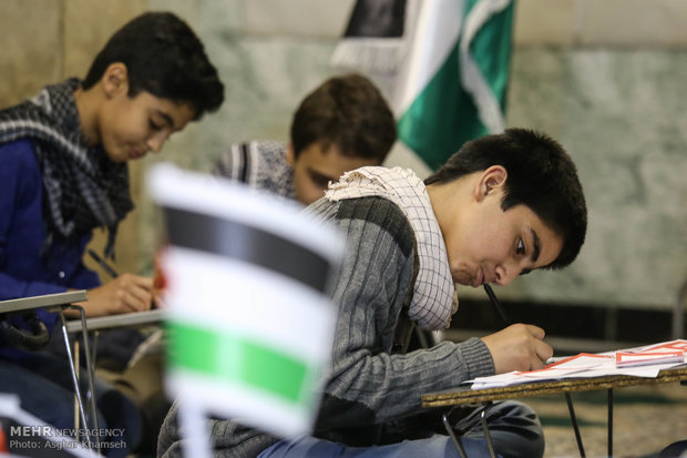 نمایشگاه دانش آموزی انتفاضه فلسطین