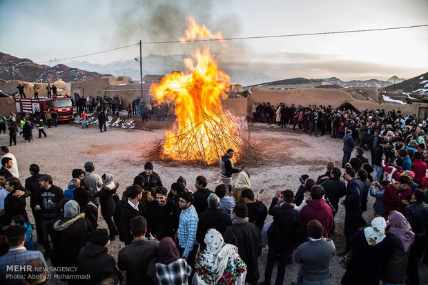 جشن سده زرتشتیان یزد‎