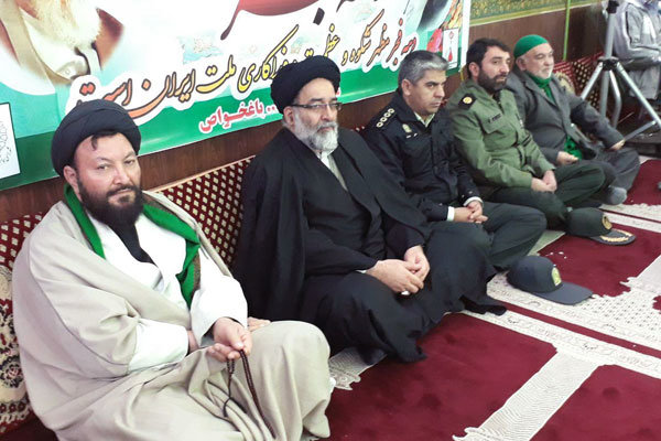 نظام اسلامی بر ۳اصل اسلام ناب محمدی ولایت و امت پایه ریزی شده است