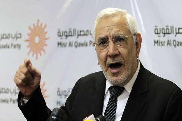 کسانی که ایران را دشمن اعراب می دانند دیوانه هستند