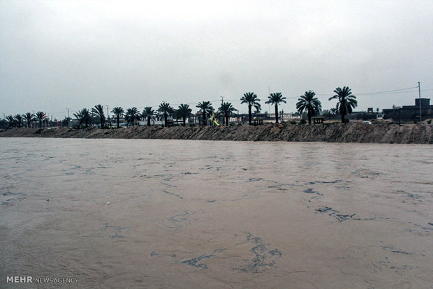 وقوع سیل در خوزستان/۸۰ خانوار گرفتار شدند