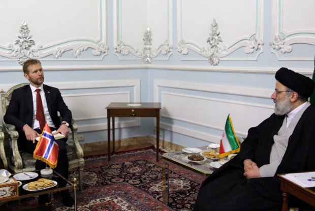 بهبود شرایط اقتصادی ایران را متوقف برجام نمی‌کنیم