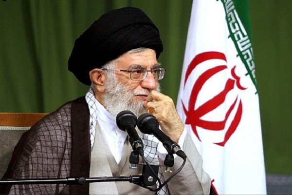 گزیده‌ای از اشعار شاعران حاضر در شب شعر رمضانیه رهبر انقلاب