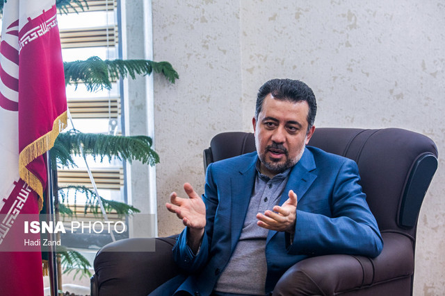 تعیین تکلیف ادامه اشتغال برخی مقامات با تصویب لایحه «منع به کارگیری بازنشستگان»