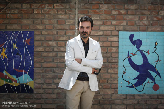 مجری «نیمرخ» سکوتش را شکست