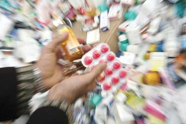 پرونده بیش از ۱۰ داروخانه متخلف روی میز دادگاه