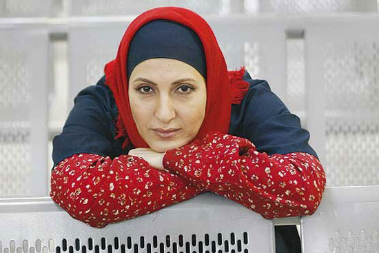 در هیچ دسته و گروهی نمی‌گنجم