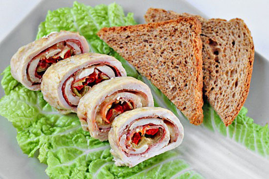 رولت مرغ و ژامبون را حنما امتحان کنید