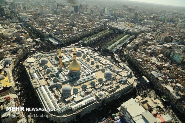 قدر "سلام" فاصله دارم ز مرقدت…