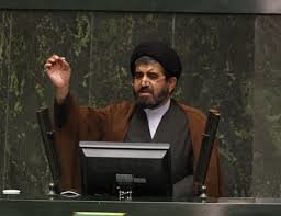 موسوی لارگانی: باید نفت را در بورس عرضه کنیم