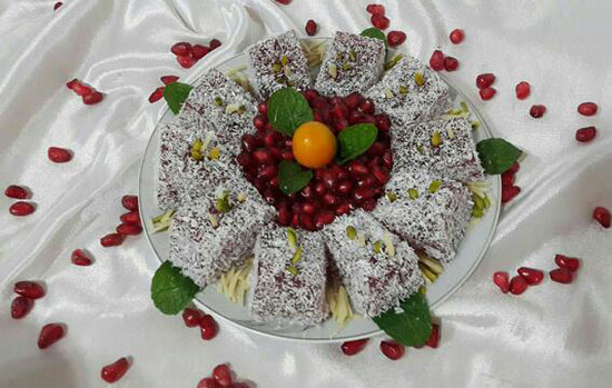 طرز تهیه باسلوق انار؛ خوشمزه و بی دردسر