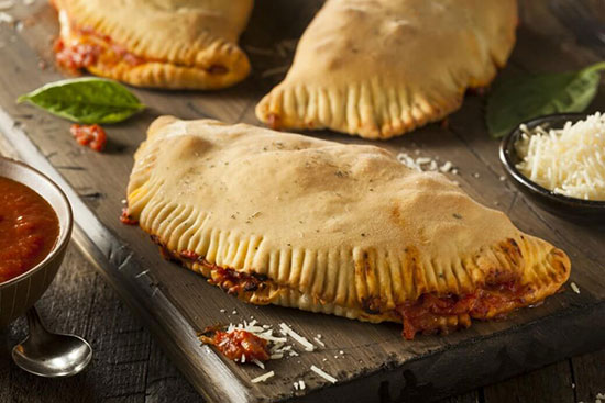 طرز تهیه پیتزا ایتالیایی کالزونه، مرحله به مرحله