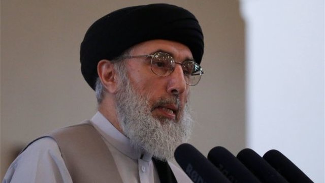 حکمتیار: طالبان به جای آمریکا با افغان‌ها مذاکره کند/انتخابات و رئیس‌جمهور آتی را قبول نداریم