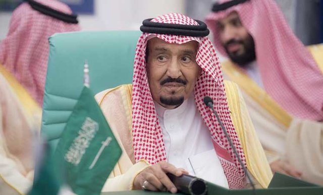 پادشاه عربستان امیر قطر را به نشست شورای خلیج فارس دعوت کرد