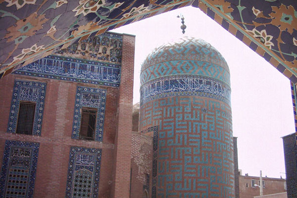 بقعه شیخ صفی‌الدین اردبیلی؛ عالی قاپوی اردبیل