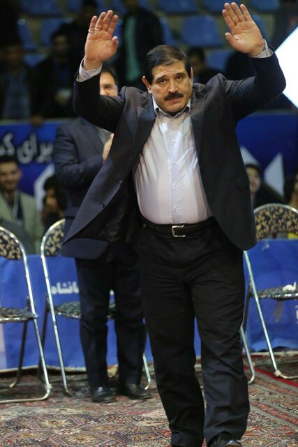 واکنش عباس جدیدی به حضور در انتخابات کشتی/ “خادم مگر مال خودش است که برود؟”