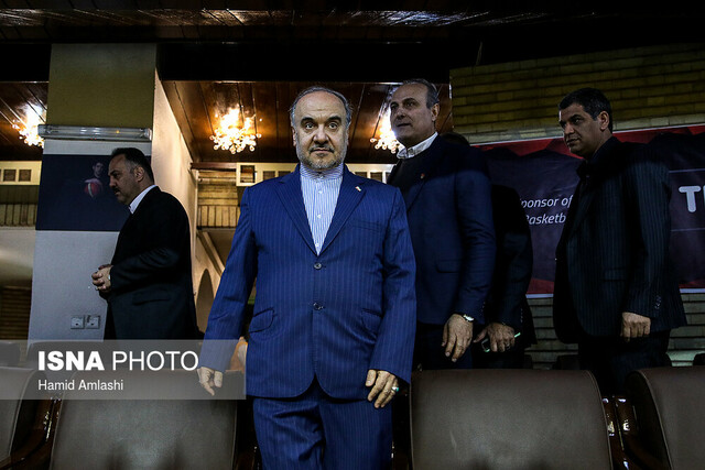 وزیر ورزش: صددرصد با واگذاری سرخابی‌ها موافقم