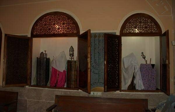 طومارهای 400 ساله کنیسه “عزرایعقوب” به سرقت رفت