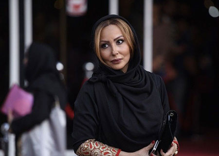 ستاره ها بیکار در حال اعتراض اند