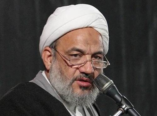 با هیچ‌کس نمی‌بندیم، فقط می‌بینیم چه کسی اصلح خبر است