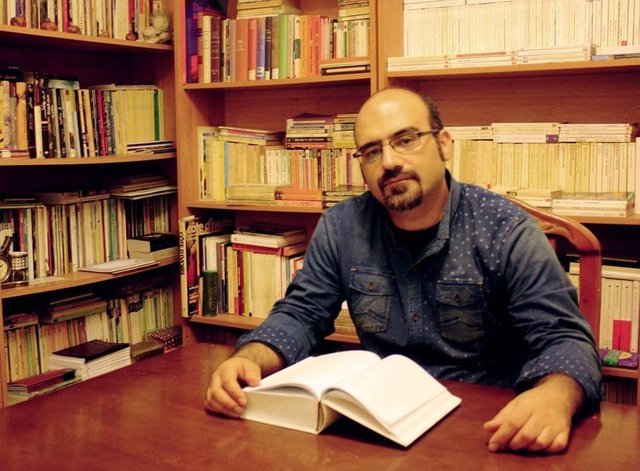 مثلث خطر برای ادبیات – صلح خبر