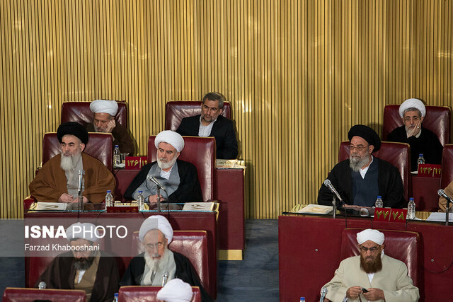 «عبرت و وصیت» آیت‌الله منتظری روی میز ۱۲۶
