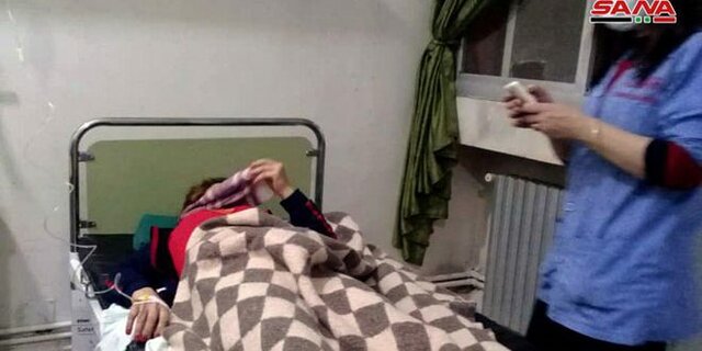 مسمومیت شهروندان سوری درپی حمله شیمیایی گروه‌های تروریستی به حومه حماه