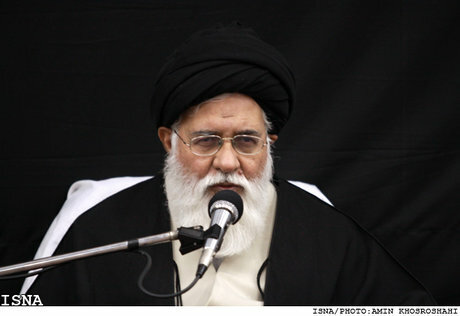 علم‌الهدی: آمریکا گور خود را کنده است