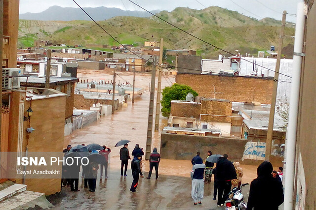 غلامرضا محمدی: اقلام عادلانه میان سیل‌زدگان تقسیم نمی‌شود