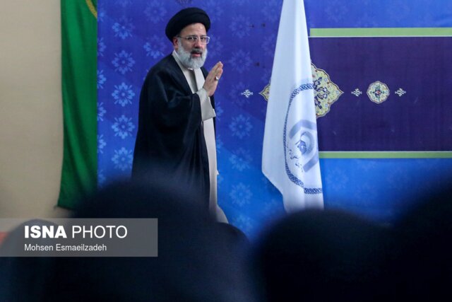 رئیسی: تغییر رویکردها باعث افزایش سرمایه اجتماعی آستان قدس رضوی شده است