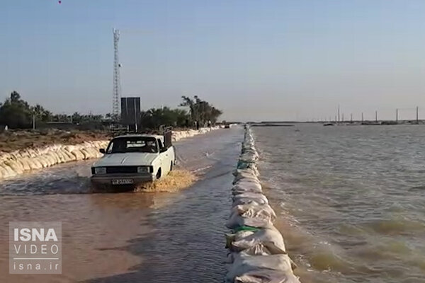 ویدئو / آبگرفتگی در محور اهواز – آبادان
