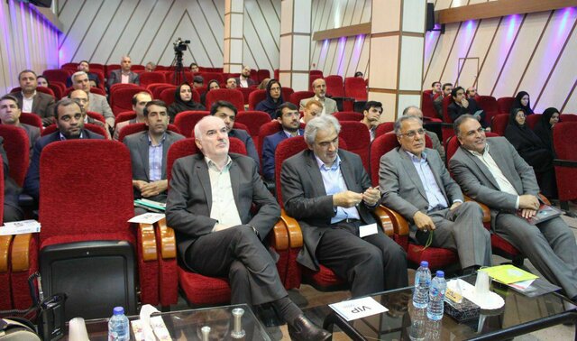 گرداب دیجیتالی که کسب و کارها را در خود فرو می‌برد