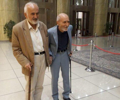 آغازگران رقابت‌های سیاسی در دهه 60، بر حفظ وحدت تاکید دارند