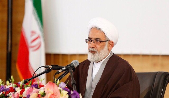 عدم اعتقاد قوی به مبدا و معاد موجب کوتاهی مدیران در انجام وظایف است
